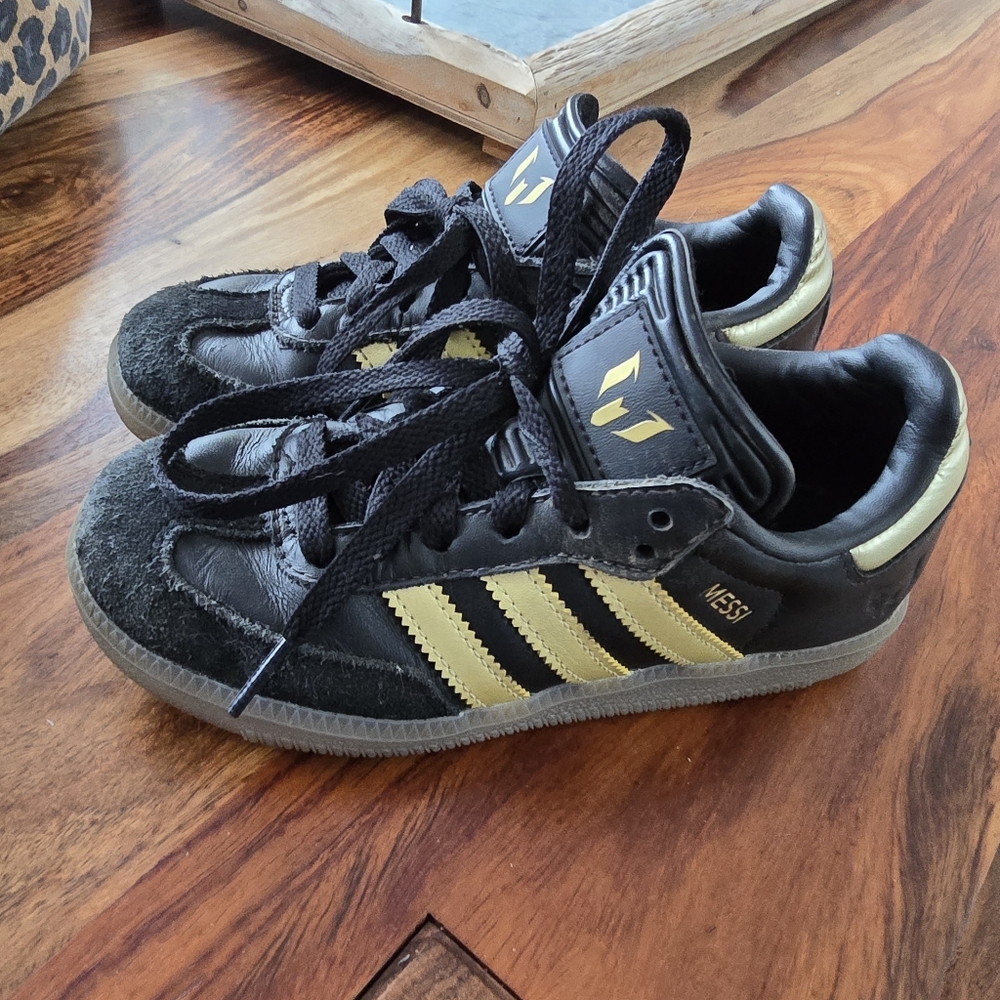 Adidas Kids Black and Gold Sneakers